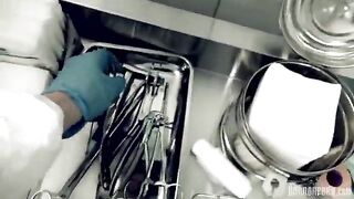 Жесткий секс с космической шлюхой на операционном столе