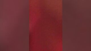 Непристойное проникновение в киску Оксанки с грубыми выражениями