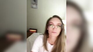 Порно видео: Ублажи мою киску за монеты - горячий секс на камеру