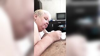 Усталая Сучка Решает пошалить на Камеру
