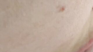 Игривая сучка желает хуя везде и всюду