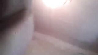 Нежная девушка трахается с другом в киску и анал: жесткий секс на камеру