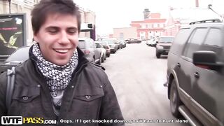 Двойное проникновение блондинки с окончанием на лицо: горячая замужняя шлюха!