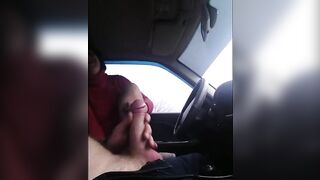 Жесткий секс в автомобиле с похотливой красоткой