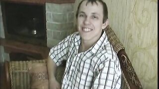 Раком трахнутая жена с кончиной на пышную попку
