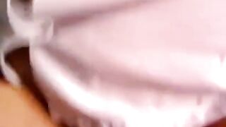 Сексуальная медсестра с раскрытыми ногами приглашает тебя!