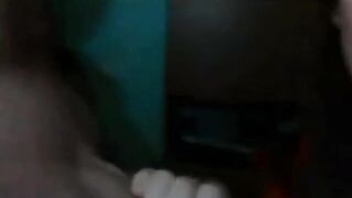 Сладкая Ева глотает член в грязном видео