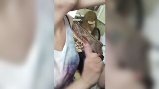 Рыжая красотка сосет член у своего парня в горячем порно видео