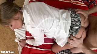 Жаркий секс со студенткой в гетрах: жесткий трах и сперма в рот