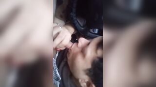 Незабываемый оральный секс в автомобиле: горячие соски и фонтан спермы!