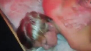 Жесткое проникновение в обе дырки у развратной шлюхи