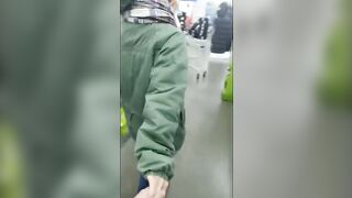 Скрытая камера: Дикая оральная сессия в туалете