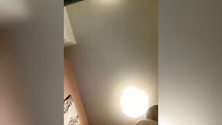 Пышная красотка с большой грудью в горячем действии