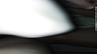 Зрелая женщина соблазняет на четвереньках и верхом