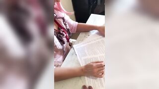 Жестко оттрахал соседку на столе: горячий секс с похотливой красоткой