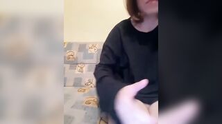 Юные девушки продают свои ласки за вознаграждение