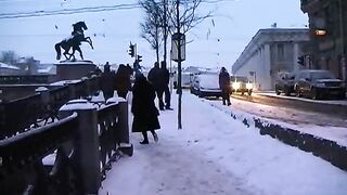Незнакомка втроем: горячий секс в квартире