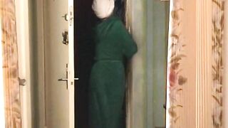 Жена офицера трахнута солдатом в домашних условиях: жесткий секс и мат