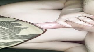Оральный секс с грязными яйцами: сосет и облизывает сука