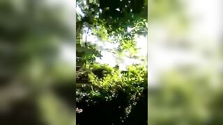 Анальный кайф на берегу озера с Яночкой: откровенная прогулка