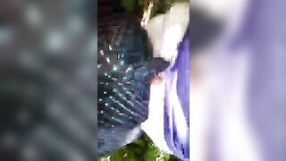 Анальный кайф на берегу озера с Яночкой: откровенная прогулка