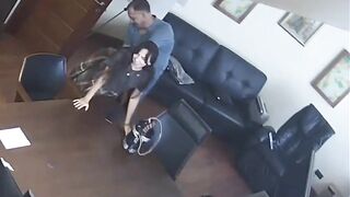 Руководитель трахает кандидатку на собеседовании