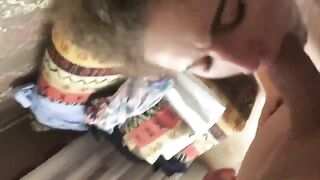 Нежное куни и глубокий минет: дикая игра языка в влажной пещере