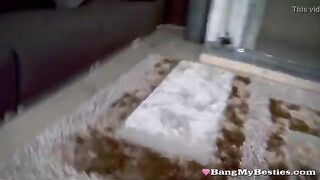 Три шлюхи сиськами дрочат член и дают трахнуть свои пизды